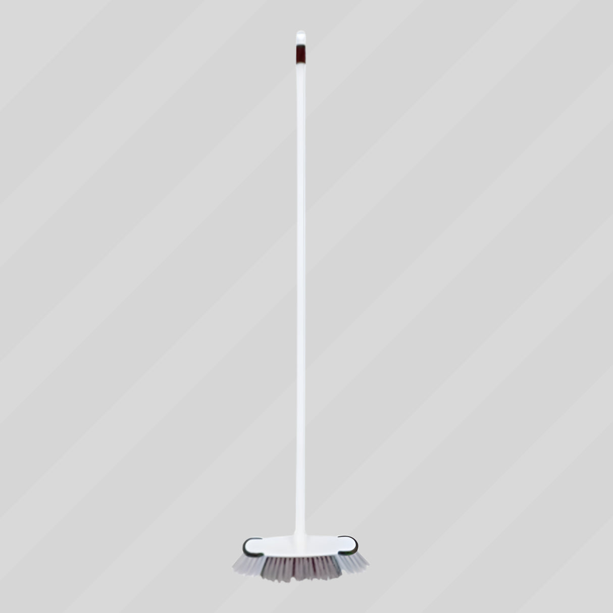 Elliott Broom & Handle Elliotts Stiff