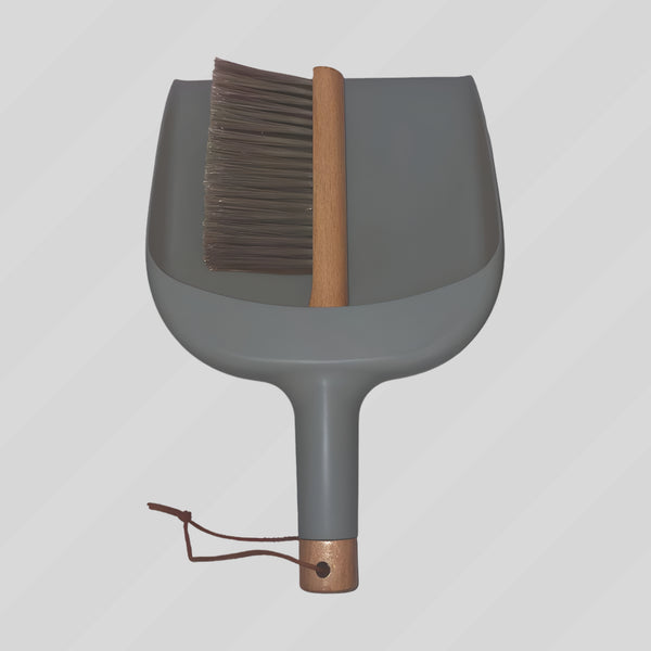 Casa & Casa Dustpan & Brush Set Beechwood/Grey