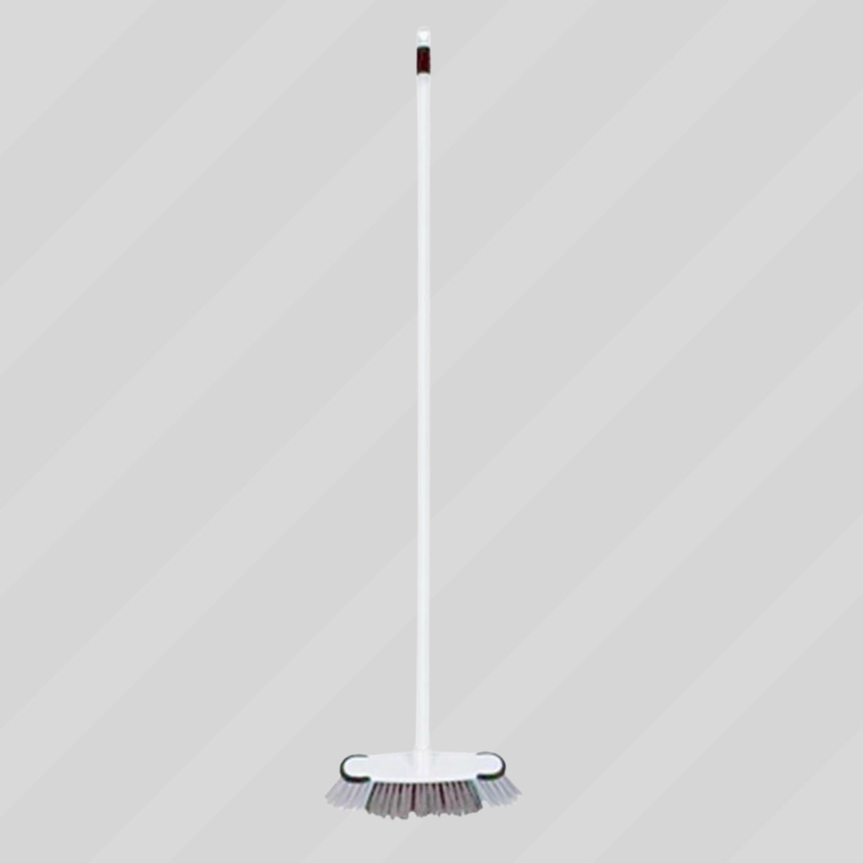 Elliott Broom & Handle Elliotts Soft